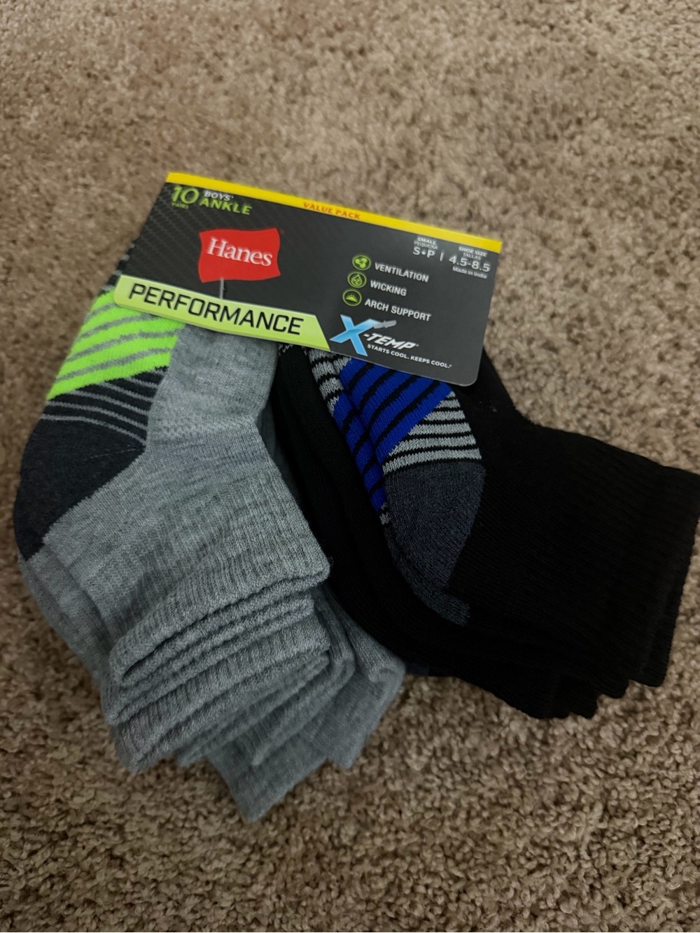 Hanes Boys' Performance X-Temp Ankle Socks, 10-Pair Value Pack Small, 4.5-8.5